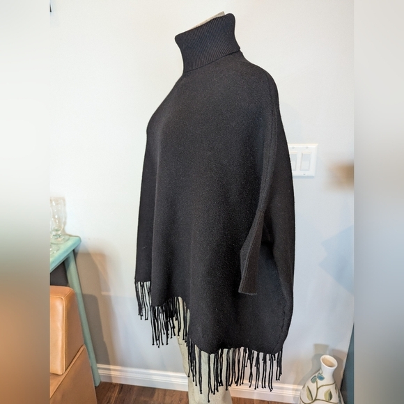 Elegant Black Fringe Poncho Turtle Neck sweater With Sleeves One Size - Picture 1 of 11